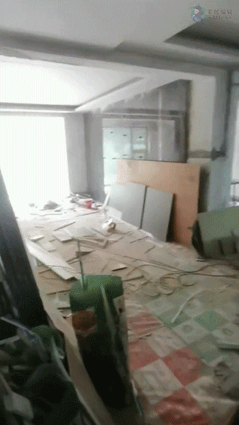 裝修現(xiàn)場(chǎng)混亂